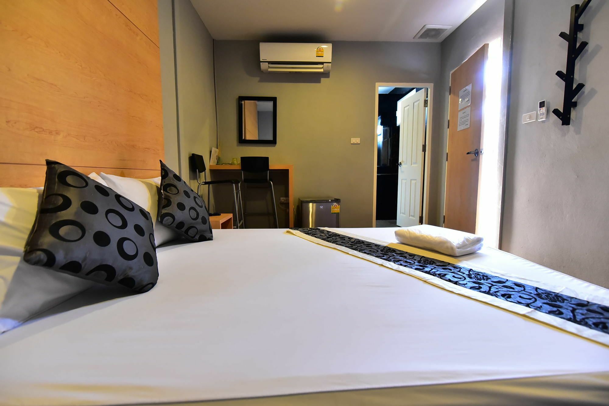 Love Box Resort Bangkok Luaran gambar