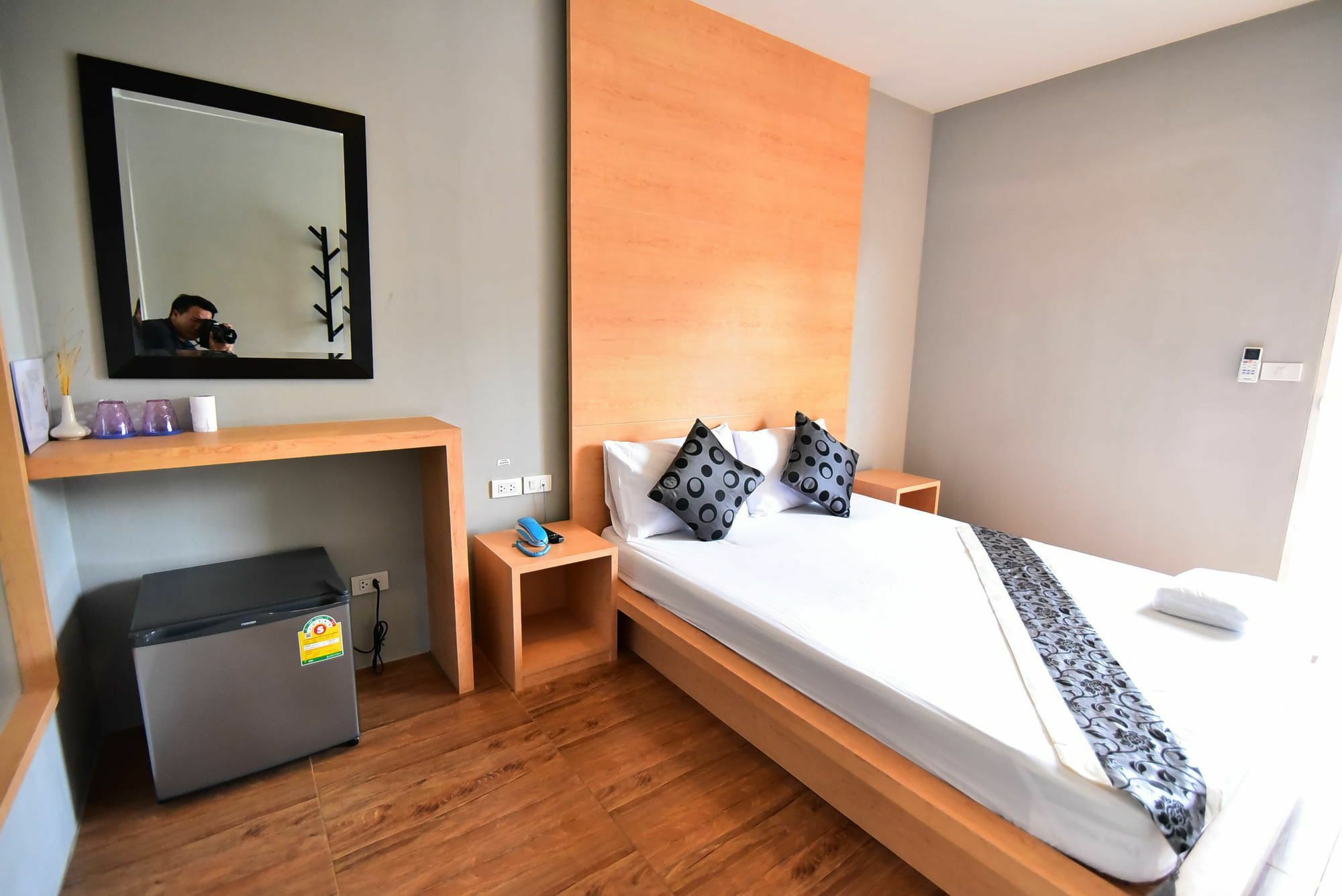 Love Box Resort Bangkok Luaran gambar