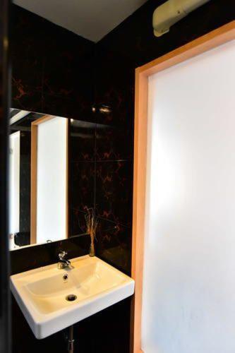 Love Box Resort Bangkok Luaran gambar