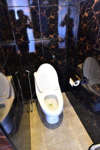 Love Box Resort Bangkok Luaran gambar